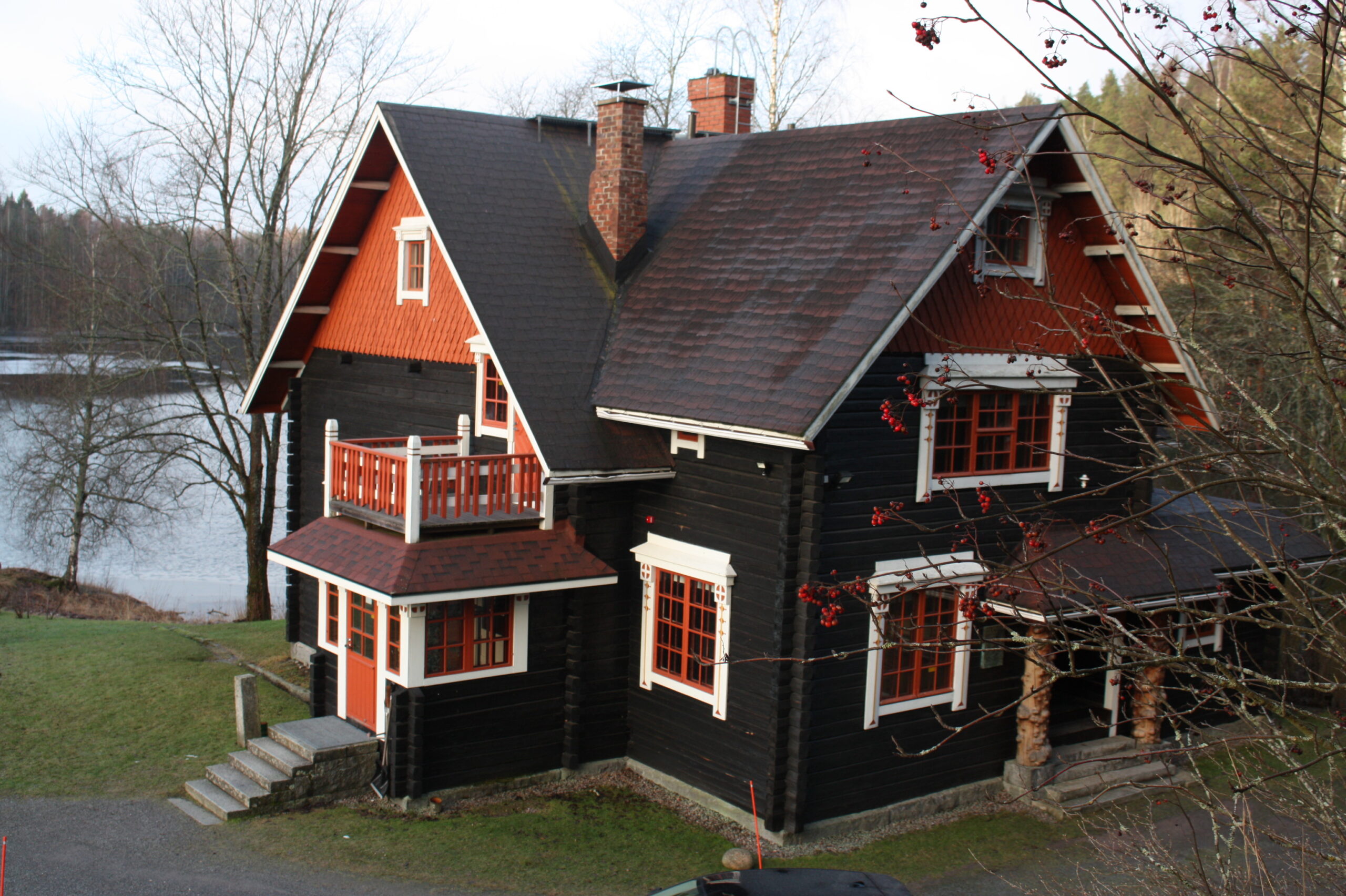 Pikku-Ahvenisto ylhäältä