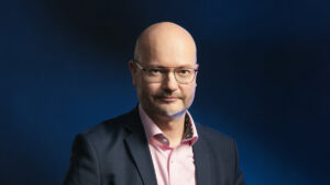 Jukka Kujalan studiokuva.