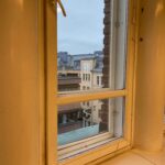 Näkymä vuokratilan ikkunasta